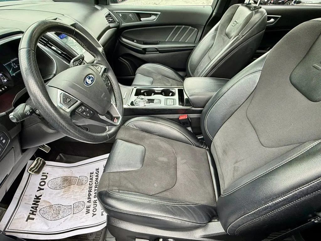 Used 2019 Ford Edge ST w/ Equipment Group 401A AWD/4WD image 11