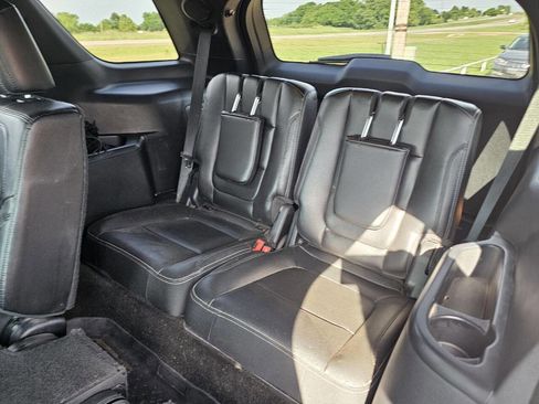 Used 2016 Ford Explorer Limited AWD/4WD image 10