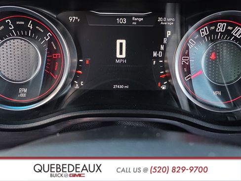 Used 2015 Dodge Challenger R/T image 18