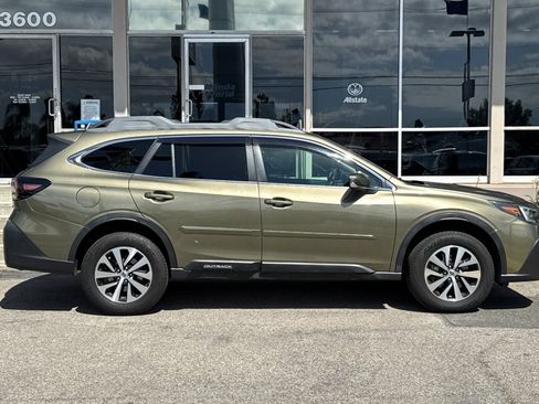 Used 2021 Subaru Outback Premium AWD/4WD image 4