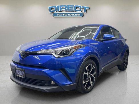 Used 2019 Toyota C-HR XLE image 3