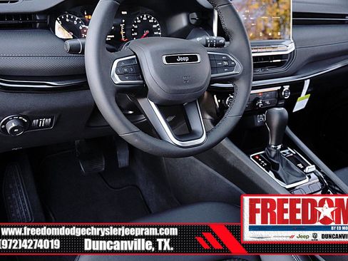 New 2026 Jeep Compass Latitude image 25