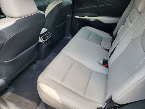 Used 2025 Lexus RX 350 Premium w/ Convenience Package FWD image 34