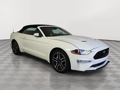 Used 2022 Ford Mustang Convertible w/ Equipment Group 101A RWD image 2
