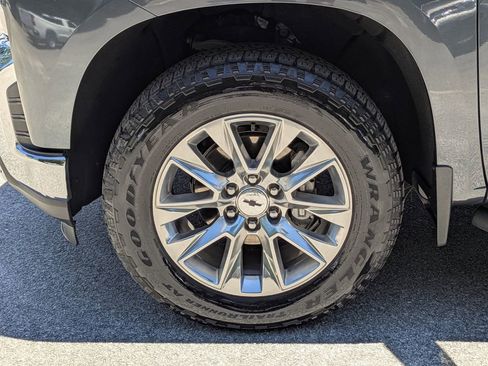 Used 2022 Chevrolet Silverado 1500 LTZ AWD/4WD image 12
