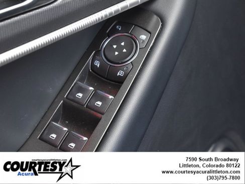 Used 2025 Ford Explorer ST-Line w/ Premium Package image 8