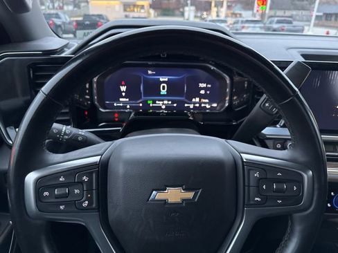 Used 2024 Chevrolet Silverado 2500 LT w/ Convenience Package image 19