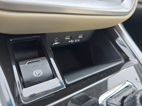 Used 2020 Subaru Outback Limited w/ Popular Package #2 image 25