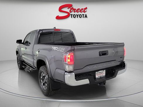 Certified 2023 Toyota Tacoma TRD Off-Road image 2