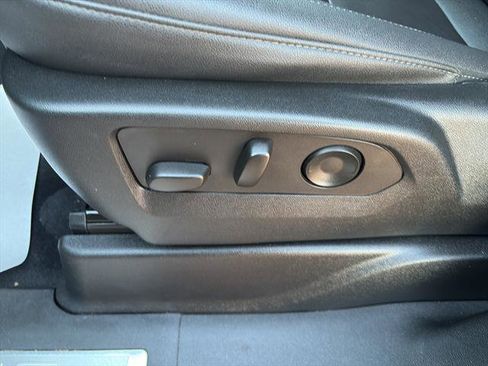 Used 2023 Chevrolet Tahoe LT image 16