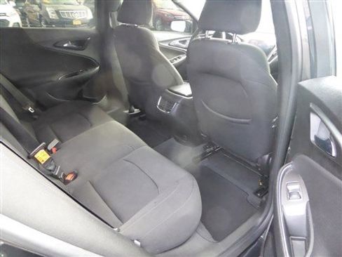 Used 2019 Chevrolet Malibu LT image 19