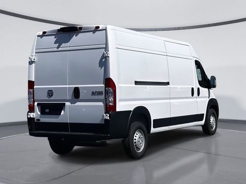 New 2026 RAM ProMaster 3500 w/ Quick Order Package 22G SLT image 4