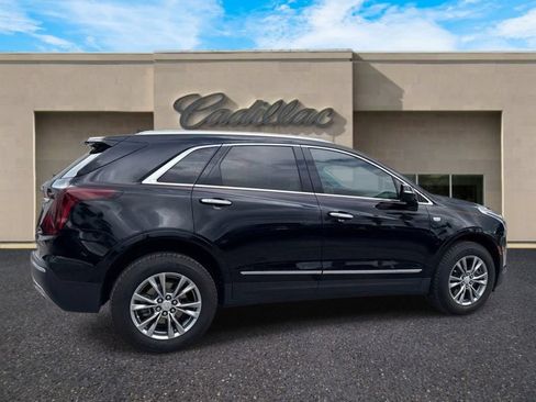 Used 2021 Cadillac XT5 Premium Luxury FWD image 3