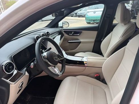 Certified 2023 Mercedes-Benz GLC 300 4MATIC image 11