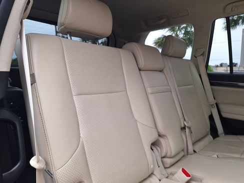 Used 2021 Lexus GX 460 Luxury w/ Off Road Package AWD/4WD image 33