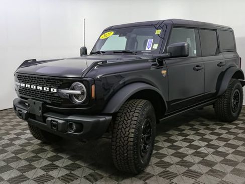 Used 2025 Ford Bronco Badlands w/ Sasquatch Package AWD/4WD image 5