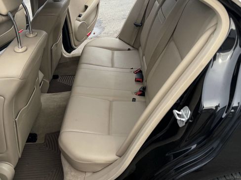 Used 2013 Mercedes-Benz C 300 4MATIC Sedan image 20