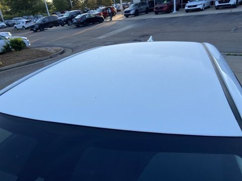 Used 2021 Toyota Corolla LE w/ Carpet Mat Package (TMS) FWD image 28