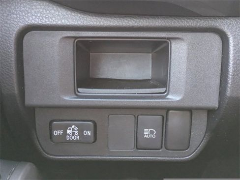 Used 2019 Toyota Tacoma SR5 image 24