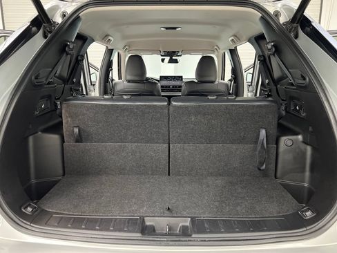 Used 2025 Mitsubishi Outlander SE FWD image 41