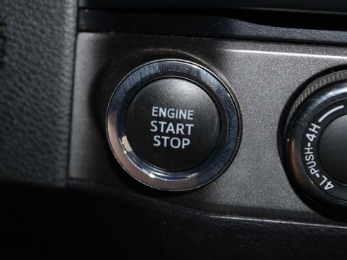 Used 2021 Toyota Tacoma TRD Off-Road AWD/4WD image 41