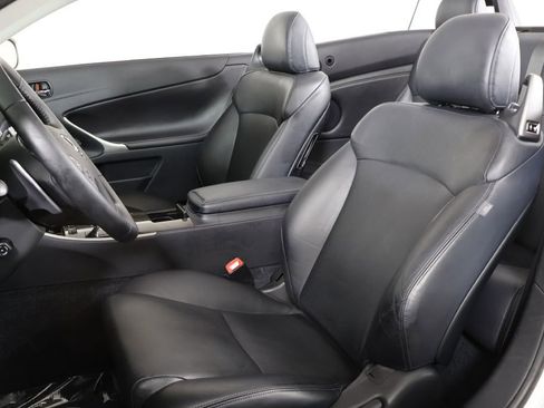 Used 2014 Lexus IS 250C 250 w/ Luxury Package image 30