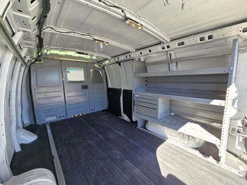 Used 2016 Chevrolet Express 2500 image 11