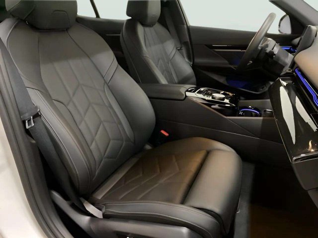 Used 2026 BMW 530i RWD image 78