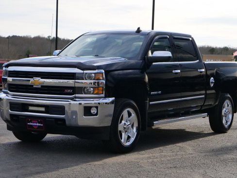 Used 2015 Chevrolet Silverado 2500 LTZ w/ Duramax Plus Package image 6