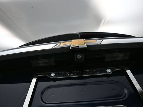 Used 2022 Chevrolet Traverse LS FWD image 28