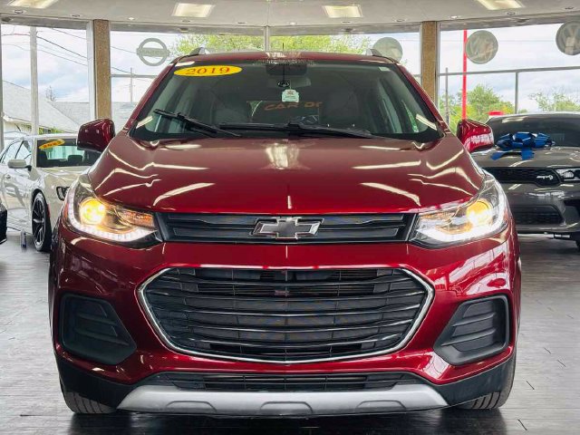 Used 2019 Chevrolet Trax LT w/ LT Convenience Package FWD image 18