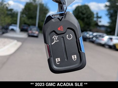 Used 2023 GMC Acadia SLE w/ Driver Convenience Package FWD image 27