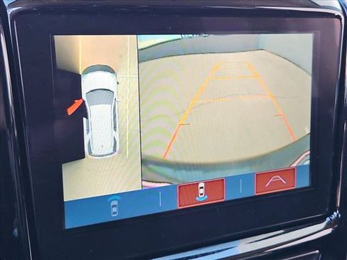 Used 2018 Chevrolet Traverse LT w/ LPO, Cargo Package FWD image 14