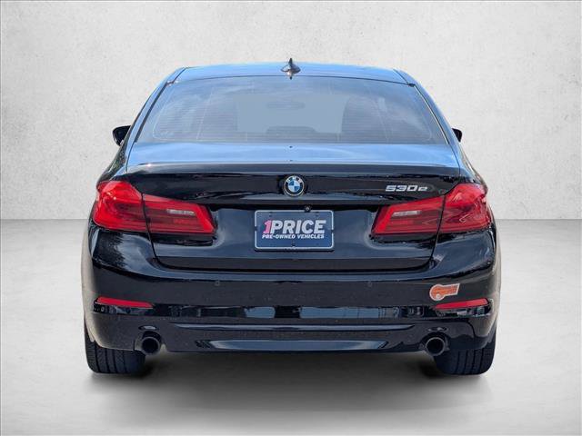 Used 2019 BMW 530e w/ Convenience Package RWD image 7