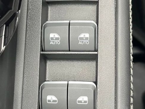 New 2026 RAM 3500 Limited AWD/4WD image 10