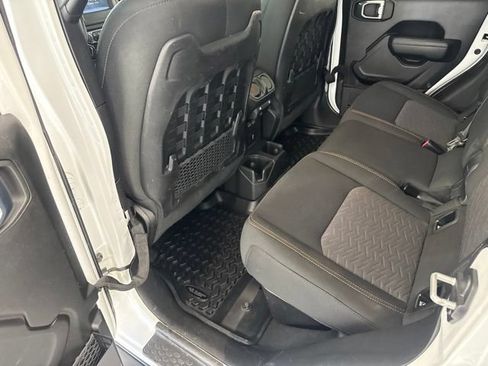Used 2021 Jeep Gladiator Mojave w/ Cold Weather Group AWD/4WD image 20
