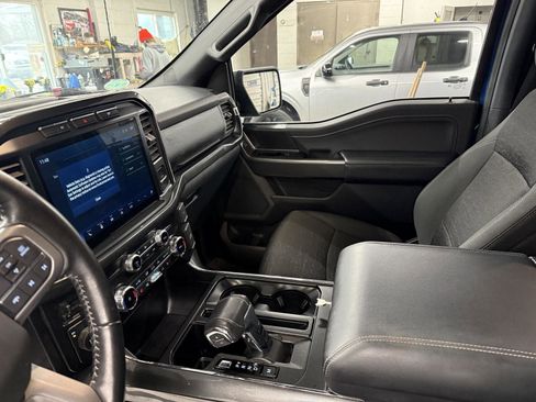 Used 2022 Ford F150 XLT w/ Equipment Group 302A High image 17