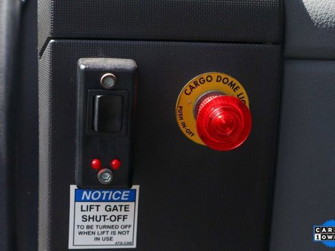 Used 2017 Ford F750 2WD Regular Cab Super Duty image 20