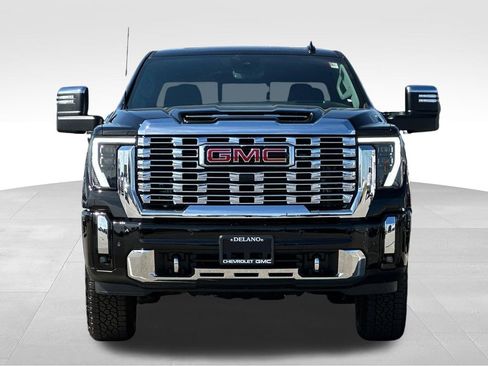New 2026 GMC Sierra 2500 Denali w/ Denali Reserve Package image 8