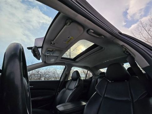 Used 2017 Acura TLX FWD image 30