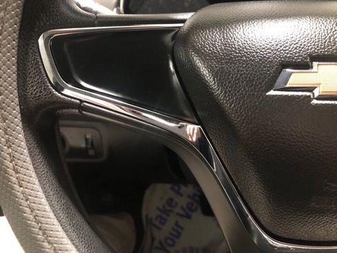 Used 2018 Chevrolet Cruze LS image 21