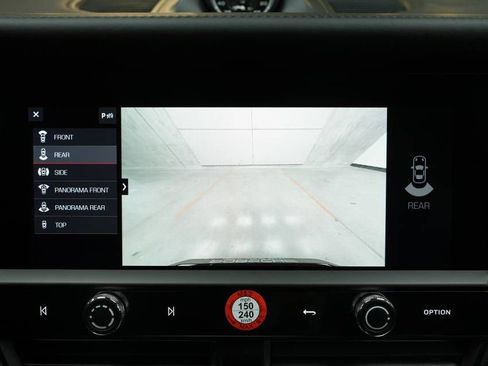 New 2026 Porsche Macan Turbo AWD/4WD image 19