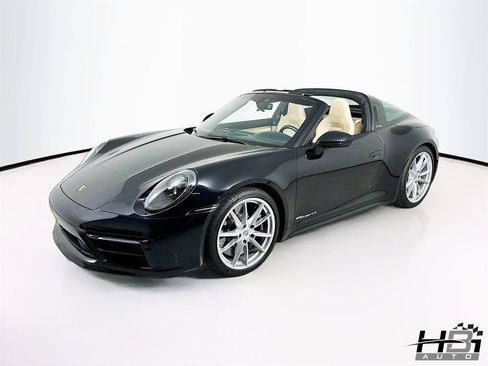 Used 2021 Porsche 911 Targa 4S AWD/4WD image 23