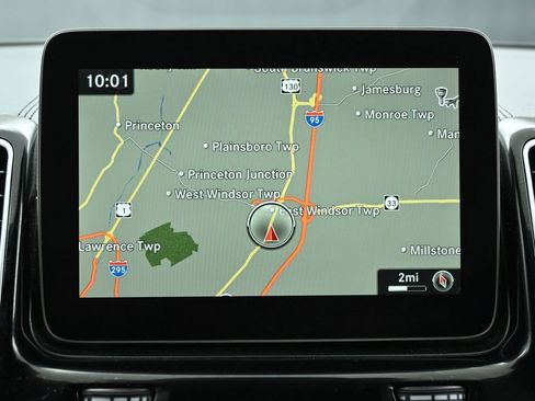 Used 2017 Mercedes-Benz GLS 550 4MATIC image 31