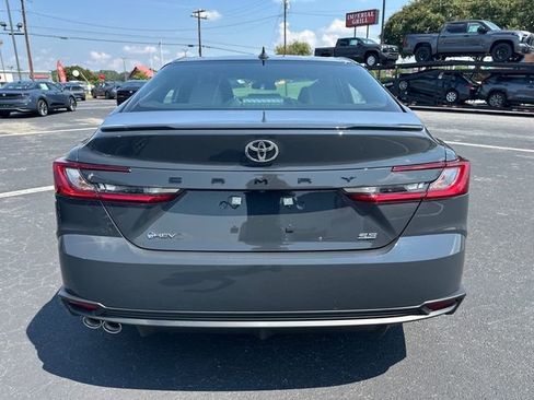 New 2025 Toyota Camry SE image 4