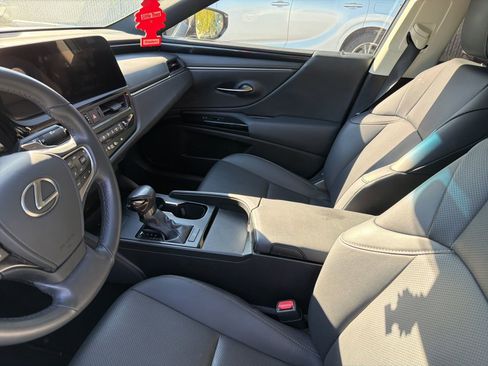 Used 2023 Lexus ES 350 w/ Accessory Package (Z2) image 6