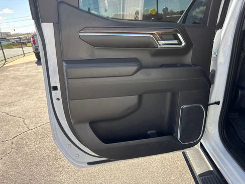 Used 2023 Chevrolet Silverado 1500 LT Trail Boss w/ Protection Package image 23