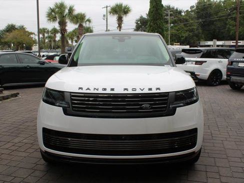 New 2024 Land Rover Range Rover SV AWD/4WD image 17