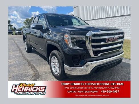 Used 2020 GMC Sierra 1500 SLE w/ SLE Value Package AWD/4WD image 1