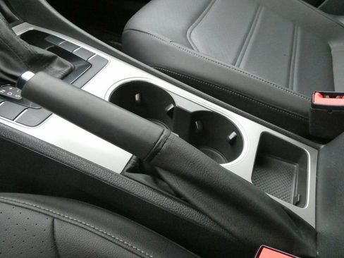 Used 2020 Volkswagen Passat 2.0T SE image 10